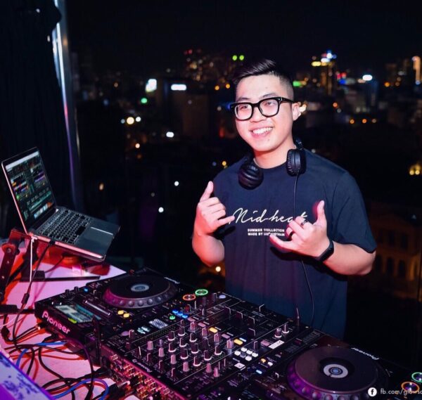 67238613_2339025622857541_2939728848654172160_n